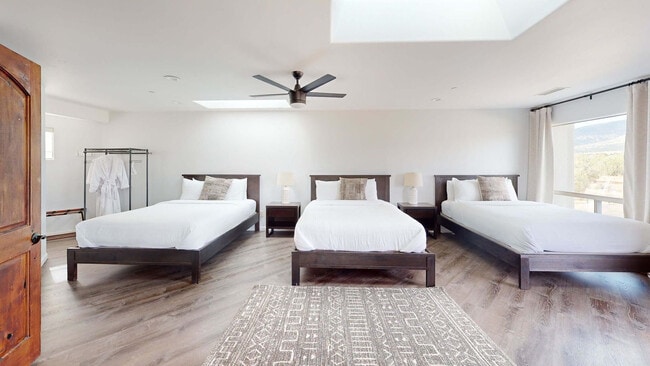 Building Photo - 4080 E Tomahawk Pass