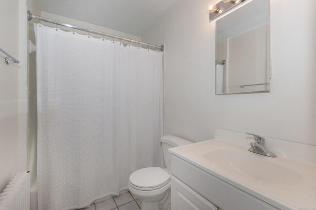 Building Photo - 86 Hecker Ave
