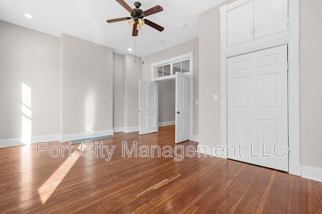 Building Photo - 2121 St Paul St