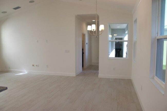 Building Photo - BRAND NEW 3 BEDROOM SINGLE FAMILY HOME IN ...