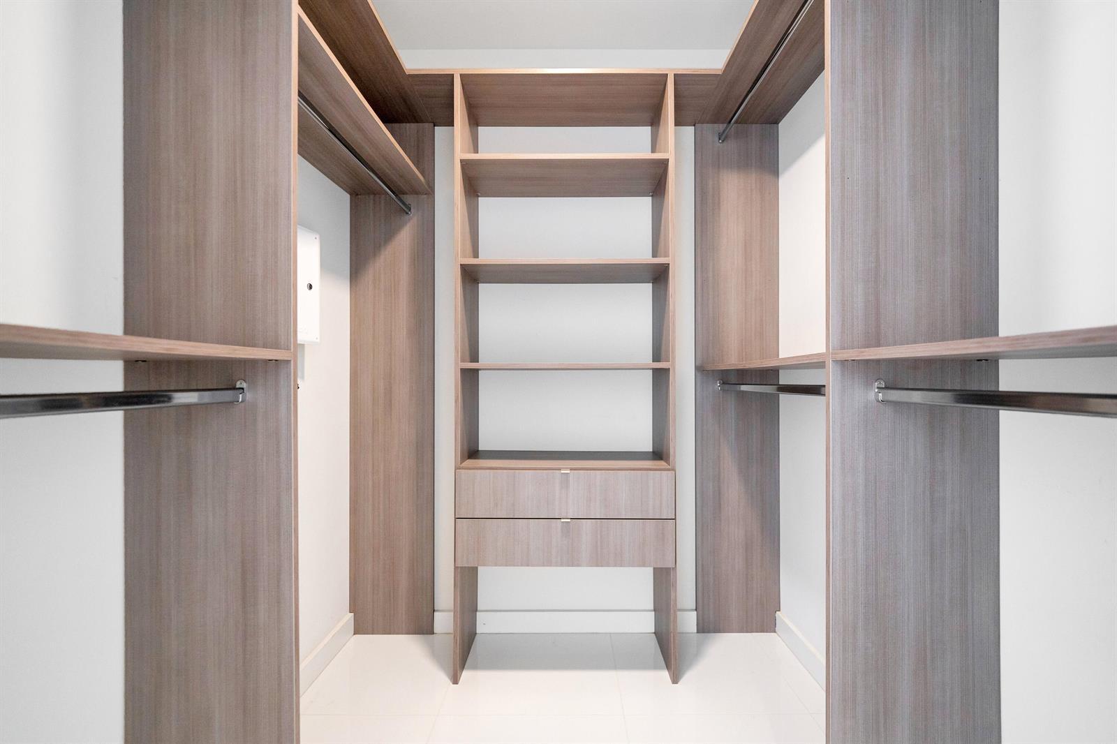 Building Photo - 851 NE 1st Ave