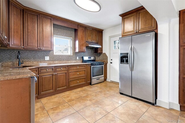 Building Photo - 93-01 71st Ave