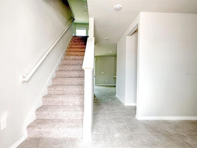 Building Photo - 484 Sun Warbler Wy