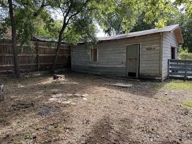 Building Photo - 821 Nevada St