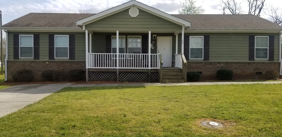 Primary Photo - Pecan Grove Apartments