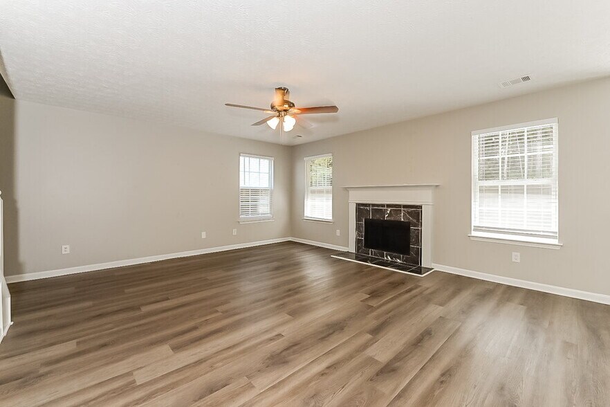 Building Photo - 2407 Brookgate Way