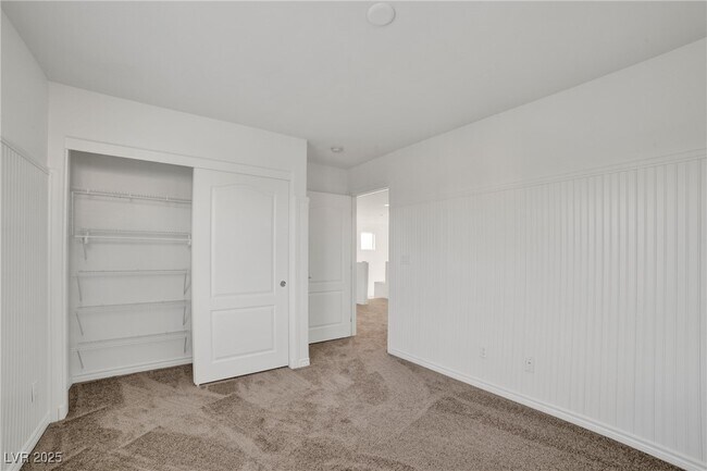 Building Photo - 7425 Glorious Sun Dr
