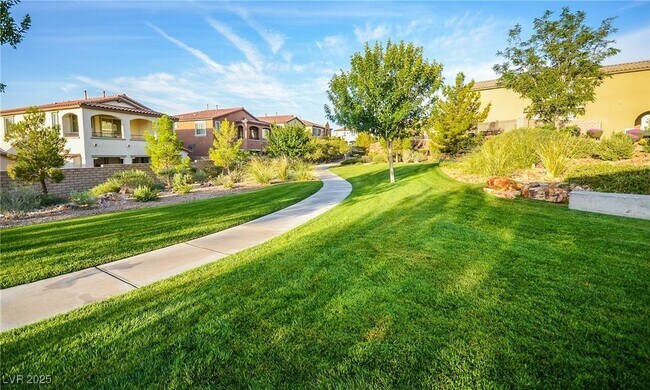 Building Photo - 685 Catalina Aisle St