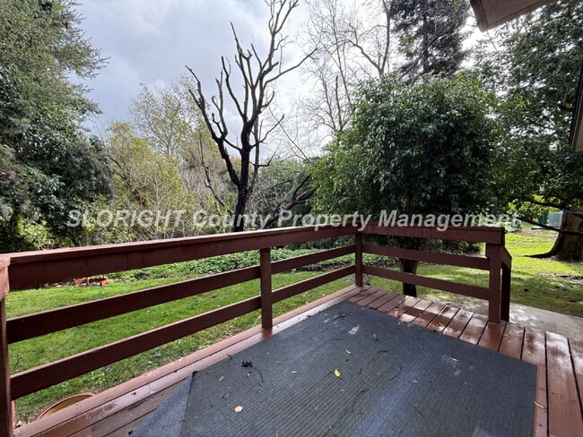 Building Photo - AVAILABLE NOW - 2 Bed / 2.5 Bath Downtown SLO