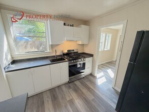 Building Photo - UPGRADED 1 BED 1 BATH  - OFFERED BY PROPER...