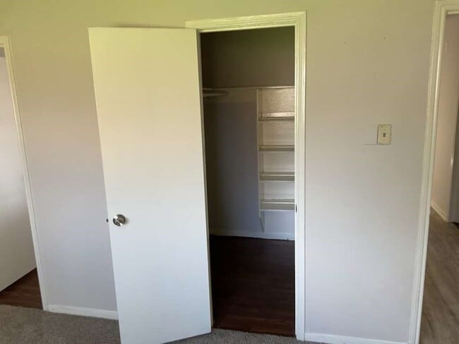 Building Photo - 117 Bastrop St