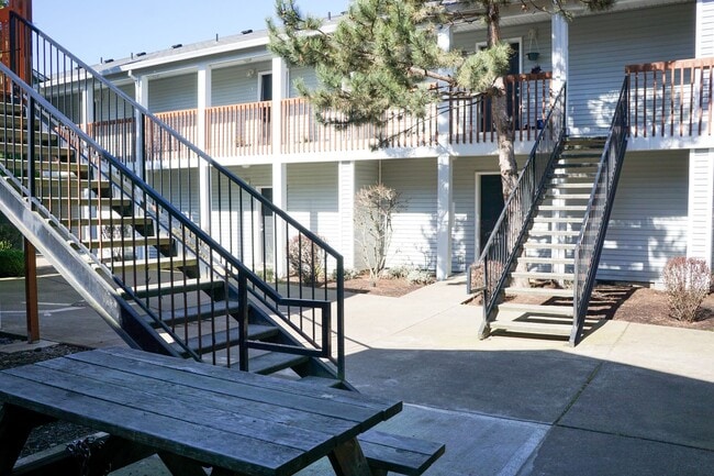 Building Photo - Garden Level 1 Bdr w/ Private Patio & $300 OFF!