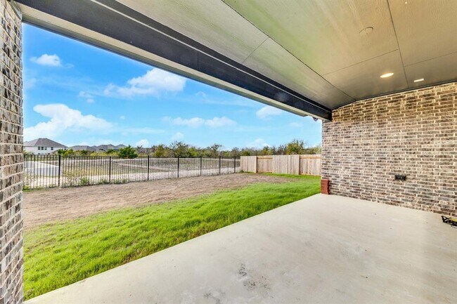 Building Photo - 14400 Kira Ln