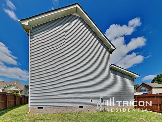 Building Photo - 393 Preakness Cir