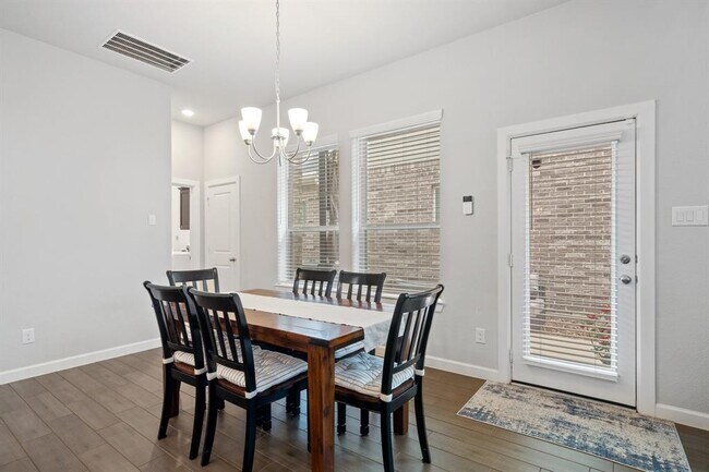 Building Photo - 27022 Brighton Valley Way