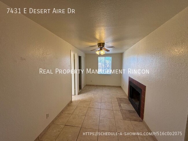 Building Photo - 7431 E Desert Aire Dr
