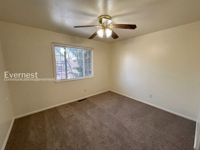 Building Photo - 1456 Bonita Dr