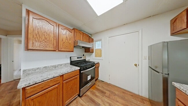 Building Photo - 74 Holbrook Rd