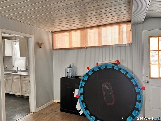 Building Photo - 74 Mt Pleasant St