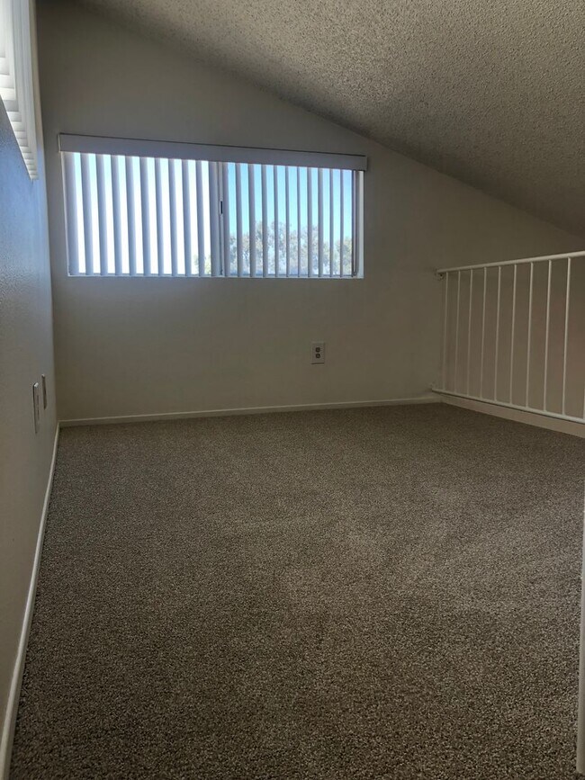 Building Photo - 16621 Dolores Ln