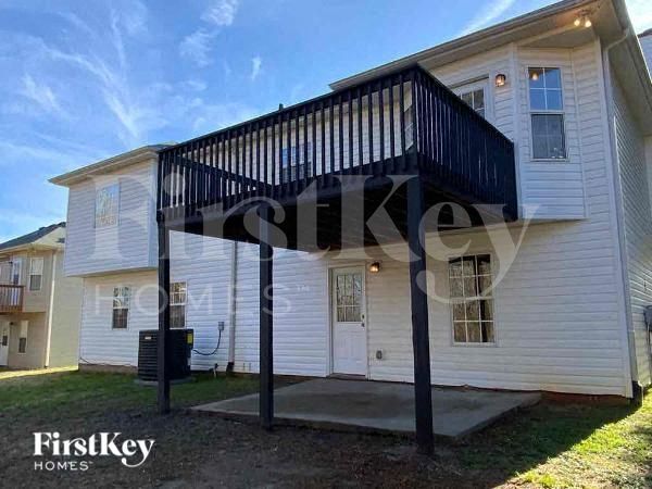 Building Photo - 3742 Legacy Walk Dr