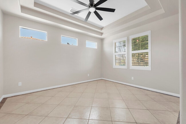 Building Photo - 112 Tesori Dr