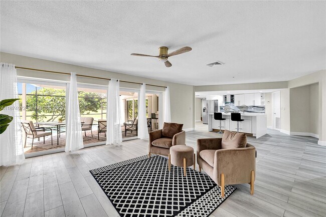 Building Photo - 5706 Guava Dr