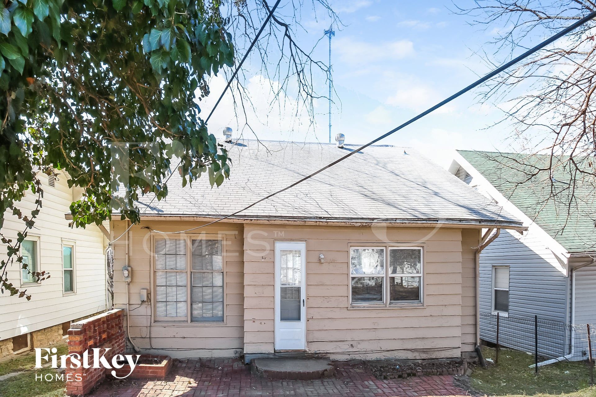 Building Photo - 1723 S Crescent Ave