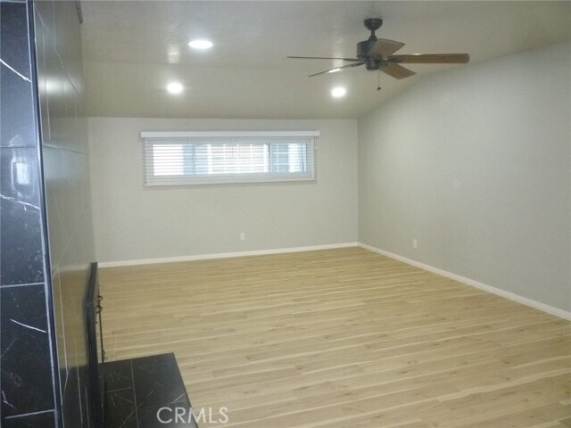 Building Photo - 1432 W 172nd St