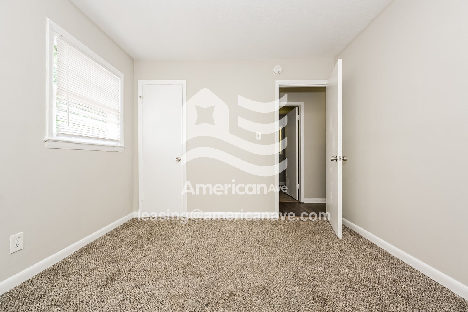 Building Photo - 4902 Gardiner Dr