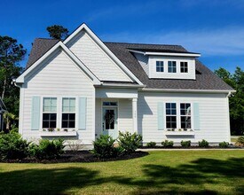 Building Photo - Home Available in Summerhouse on Everett Bay! Showings Coming Soon.