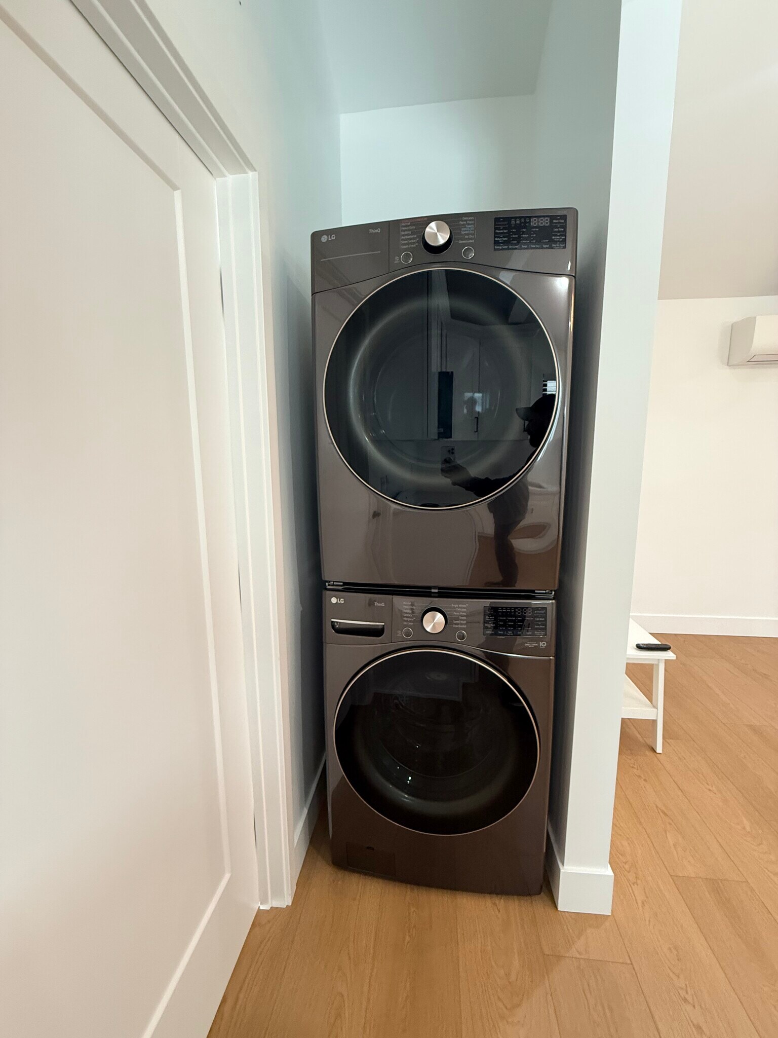 Building Photo - 111 E 60th St