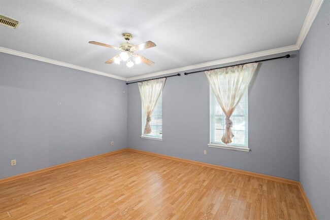 Building Photo - 12819 Orchard Hollow Way