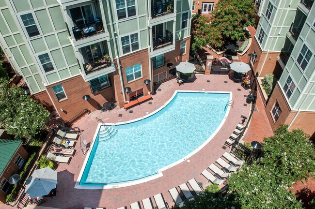 Building Photo - 1800 Diagonal Rd