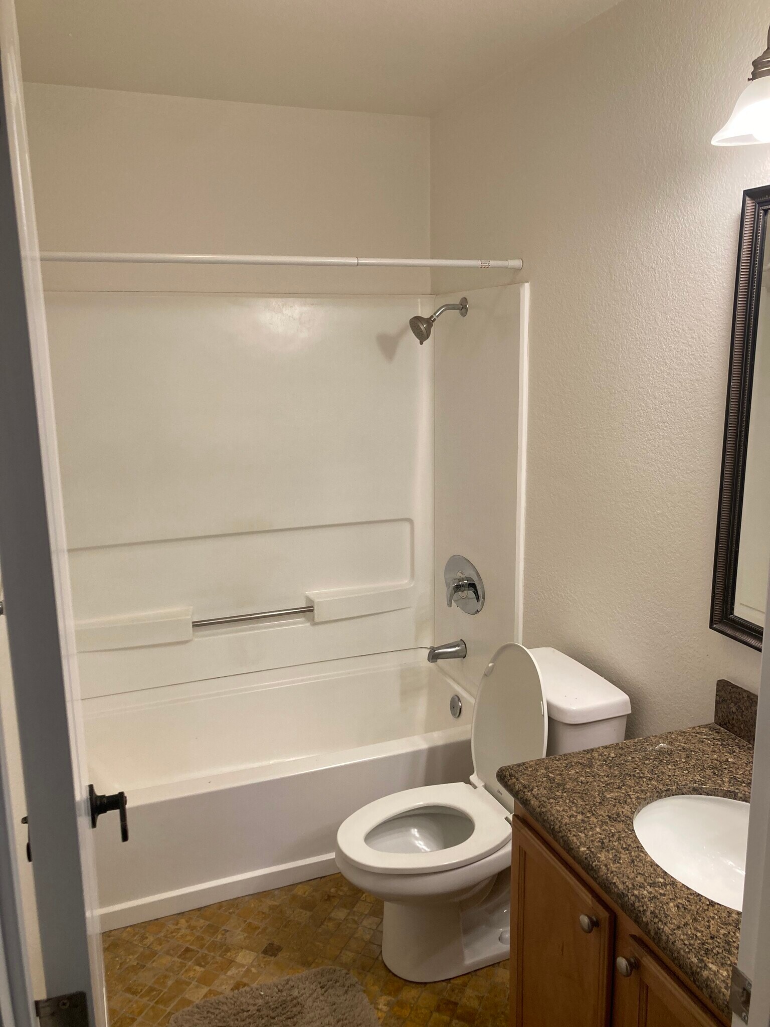 Building Photo - 100 Reflections Dr