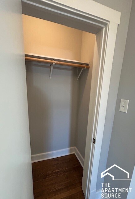 Building Photo - 72 Pine Ave