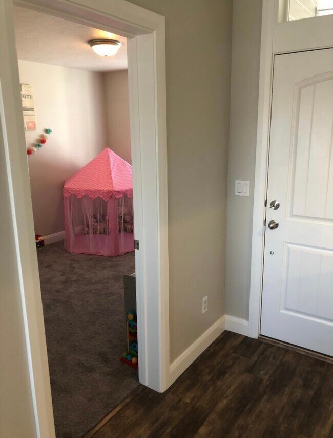 Building Photo - 1780 N Snowfield Pl