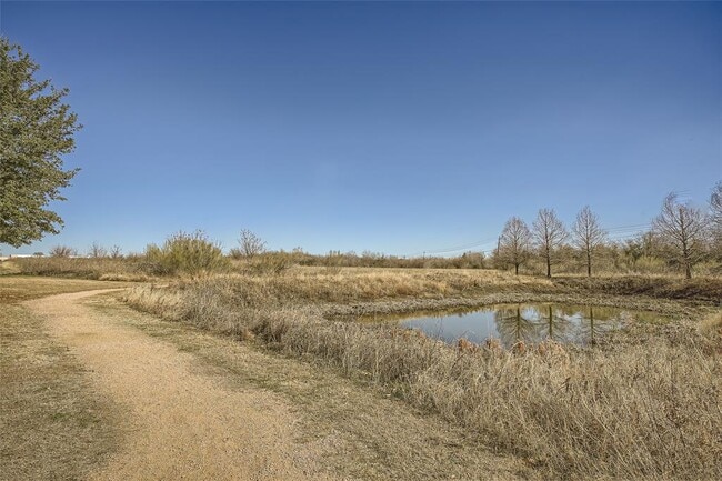 Building Photo - 7101 Spirit Hill Rd