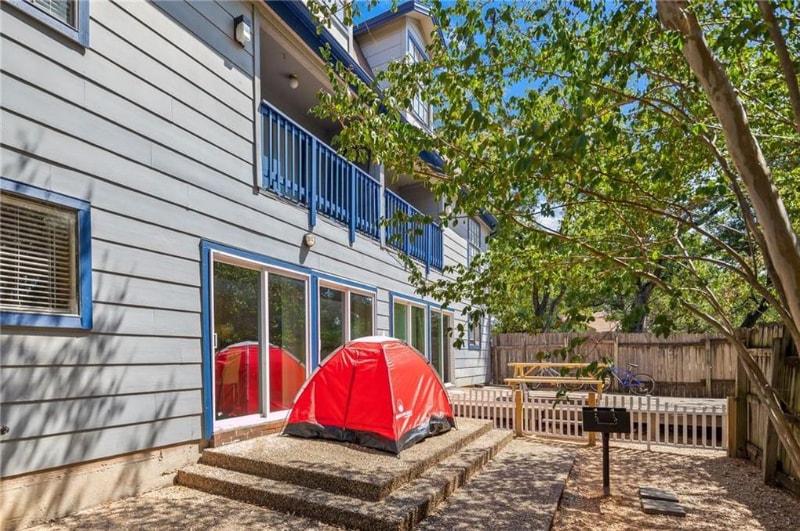 Building Photo - 3104 Cedar St