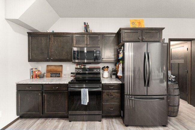 Building Photo - 4500 E Whisper Ridge Pl