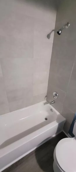 Building Photo - 744 N 70th St