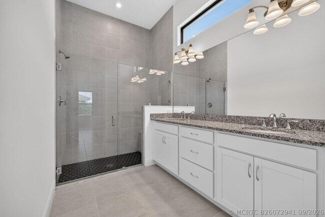 Building Photo - 9148 SW Esule Way