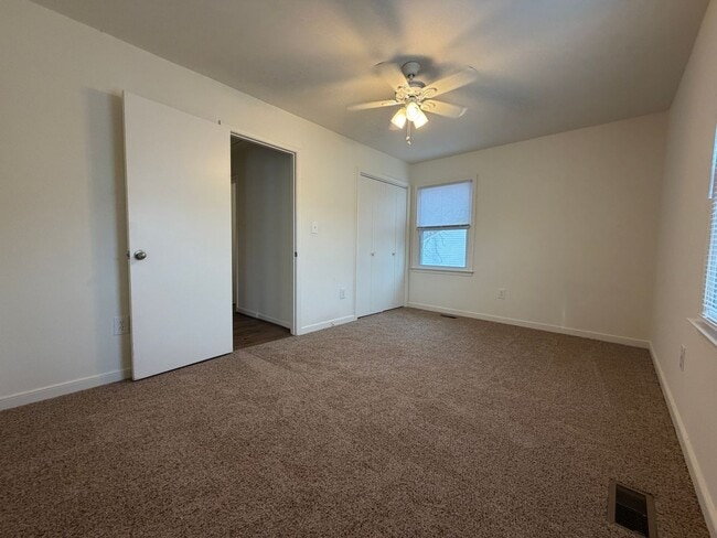 Building Photo - One Story Duplex