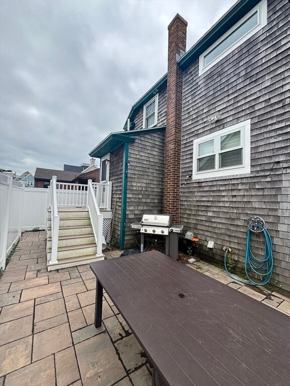 Building Photo - 86 Manomet Ave