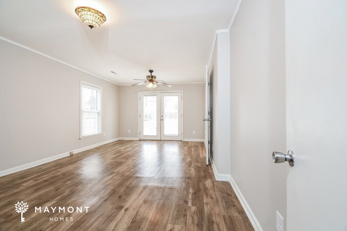 Building Photo - 1825 Glenside Dr