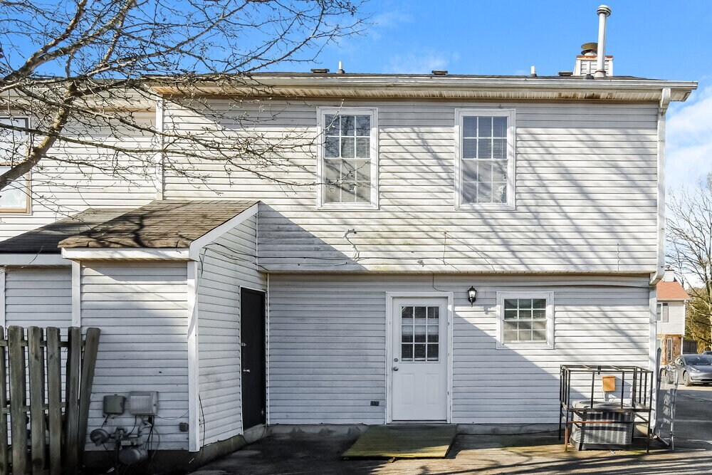 Building Photo - 3571 Hopkins Ct