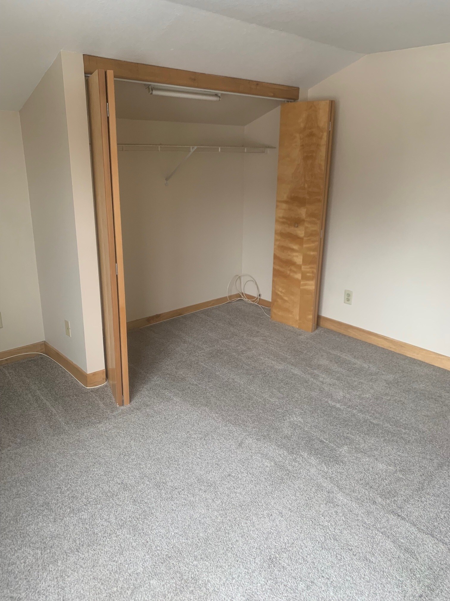 Building Photo - 8834 State Rd