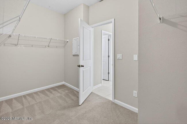 Building Photo - 21 Yardley Ct