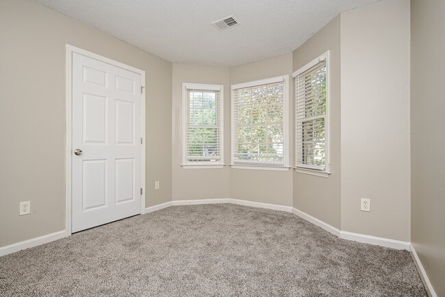 Building Photo - 3091 Ashbury Ln