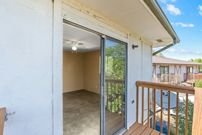 Building Photo - 6317 E 78th Way